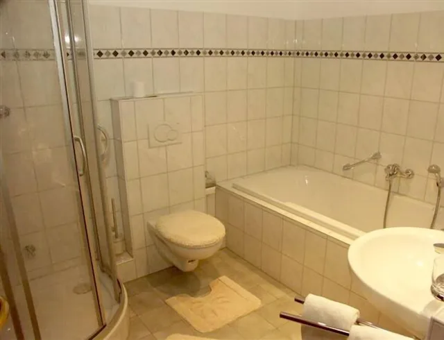 غرفة بريميوم بسرير فردي، Hotel Weinhaus Grebel 1/2