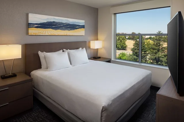 استوديو بسرير كينج مع أريكة بمطبخ، Hyatt House Vacaville 1/3