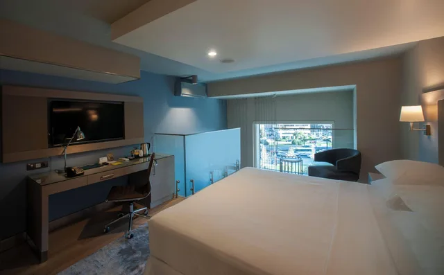 لوفت بإطلالة على المدينة بغرفة نوم واحدة، Four Points By Sheraton Izmir 1/3
