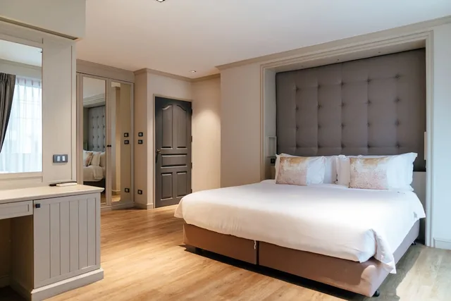 جناح بسريرين مزدوجين بشرفة بغرفتي نوم، THEA Private Suites by TH District 6/10