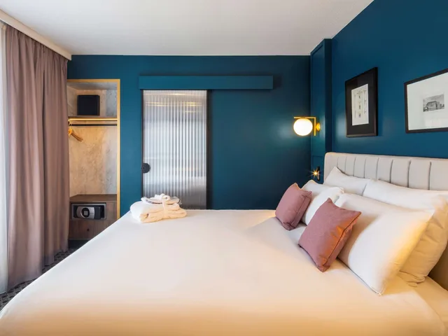 غرفة سوبيريور بسرير مزدوج مع أريكة، Mercure Versailles Chateau 1/5