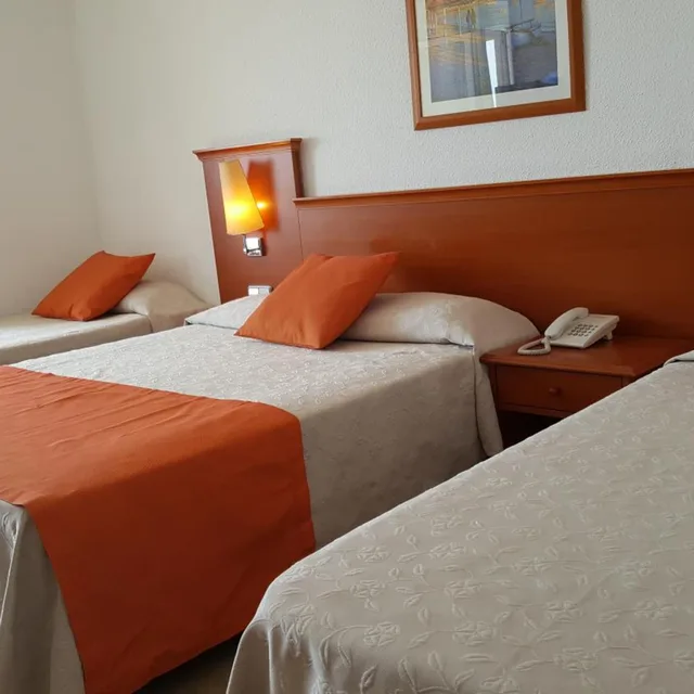 غرفة رباعية بإطلالة على البحر، Risech Hotel 7/10