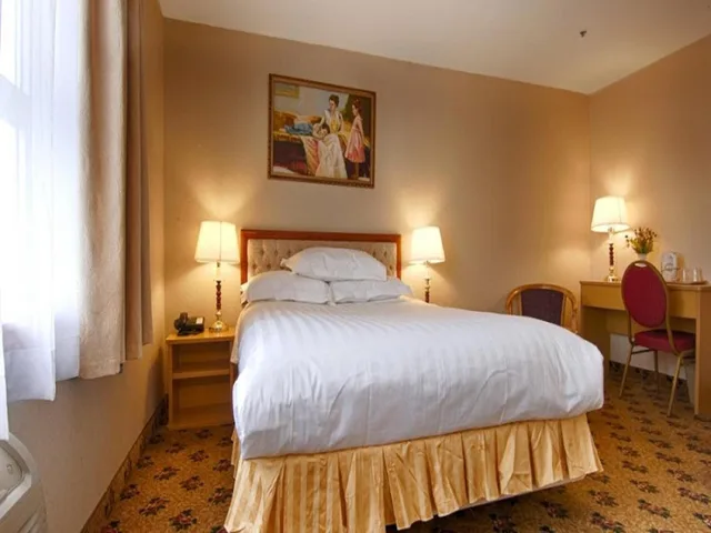 غرفة بسرير كينج، Flushing Hotel 5/6