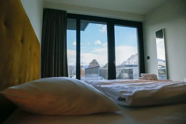Gold, Apartment، B(L)Ackhome City Apartments 1/8