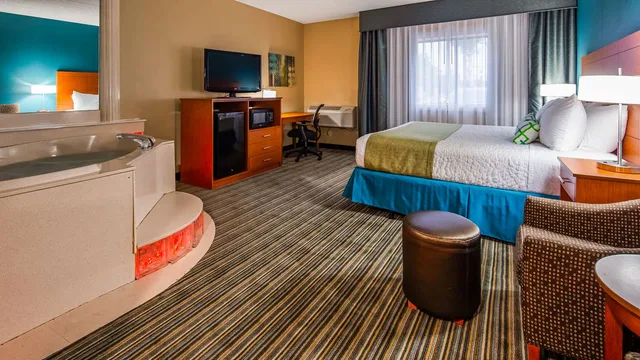 غرفة بسرير كينج، Best Western Warren Hotel 2/3