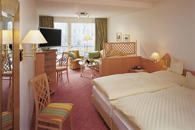 غرفة سوبيريور بسرير مزدوج بإطلالة على الحديقة بغرفة نوم واحدة مع أريكة، RUTERS PARKHOTEL 1/4