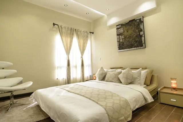 جناح سوبيريور، The Landmark Suites 2/10