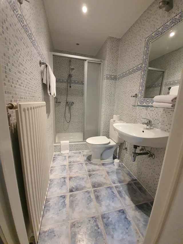 Superior, Double Bed, Hotel Midi-Zuid 7/7