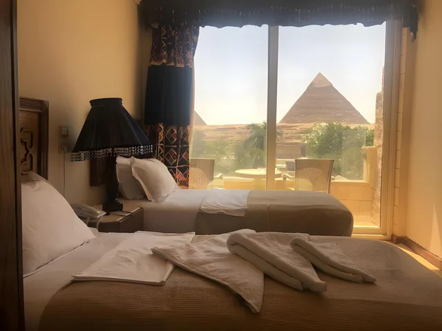 Room, Double or Twin Bed, Pyramids View, Balcony، Great Pyramid Inn 4/4