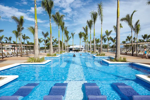 جناح جونيور بسريرين مزدوجين بإطلالة على الحديقة بغرفتي نوم، RIU Palace Costa Rica All Inclusive 1/1