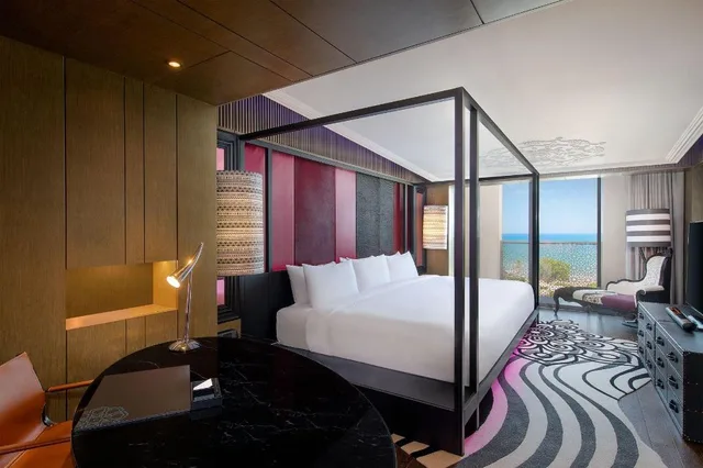Presidential, Penthouse, Suite, King Bed, Sea View, Balcony، W Muscat 1/1