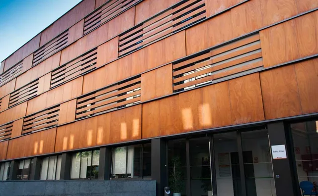 غرفة بثمانية أسرّة، Albergue Pere Tarres Barcelona - Youth Hostel en Barcelona 1/1