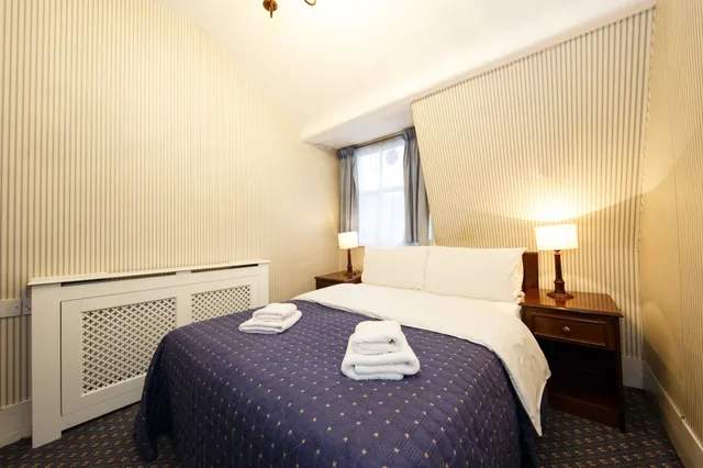 غرفة بسرير مزدوج، Regency House 4/8