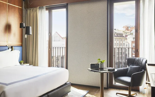 غرفة بسرير كينج بشرفة، Hyatt Thompson Madrid 3/5