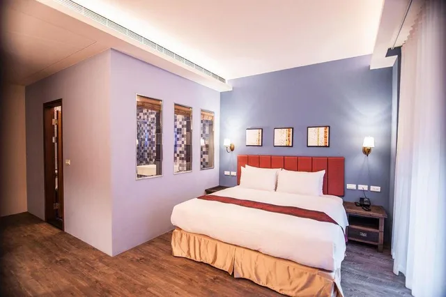 Standard, King Bed, Queen Bed, Pet Friendly, Dreamer Boutique Hotel 1/2