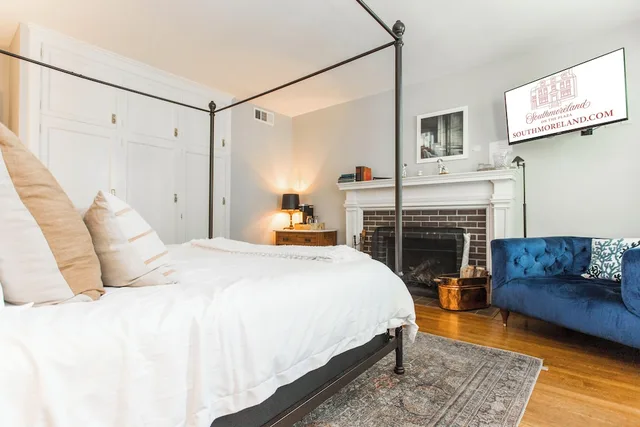 شقة بسرير كينج، Southmoreland on the Plaza Bed &amp; Breakfast 3/10