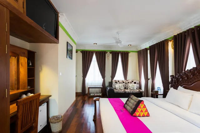 Deluxe, Double Bed, Okay Palace Hotel 4/10