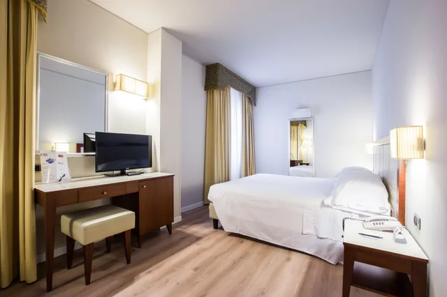 غرفة سوبيريور بسريرين منفصلين، Hotel Plaza 4/6