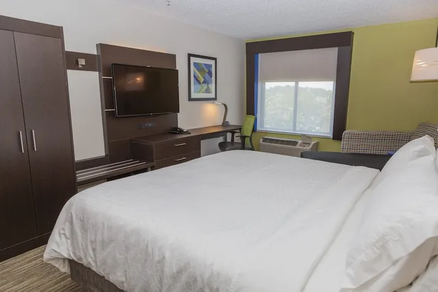 غرفة قياسية بسرير كينج، Holiday Inn Express Clayton (SE Raleigh), an IHG Hotel 1/6
