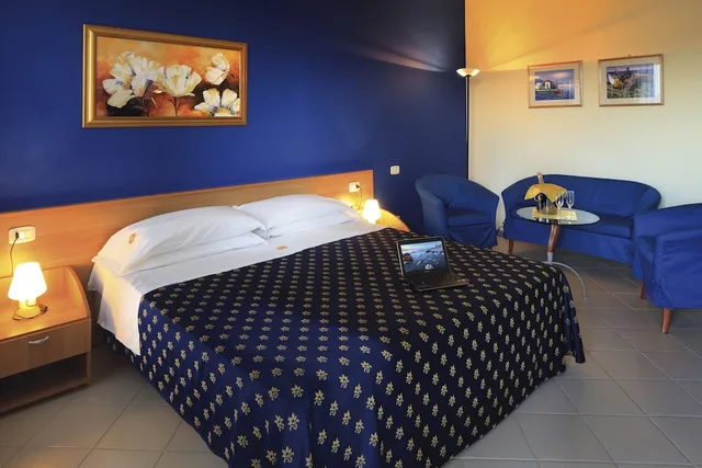 غرفة كلاسيكية بسريرين منفصلين، Riviera Del Sole Hotel Resort Spa 1/2