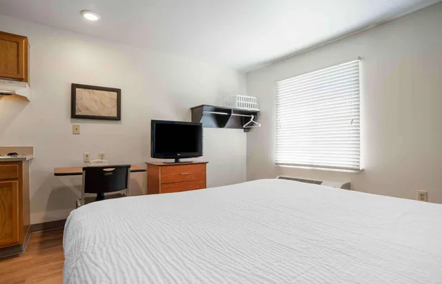 غرفة قياسية بسرير مزدوج، Extended Stay America Select Suites - Pensacola - Northwest 1/4