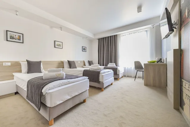 غرفة قياسية ثلاثية بثلاثة أسرّة، Lubhotel 2/5