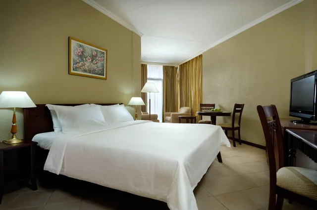 Superior Room, Berjaya Beau Vallon Bay Resort & Casino 3/5