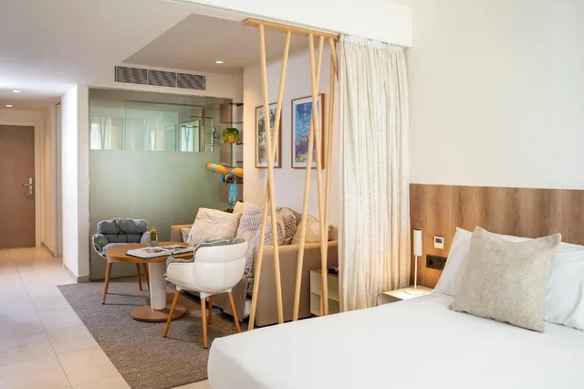 Loft, Junior Suite، Melia Calvia Beach 3/8