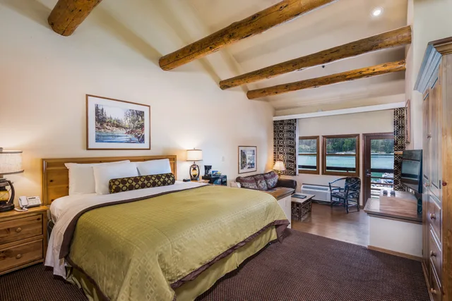 Spa, Suite, Lake Front، The Pines Resort 1/2
