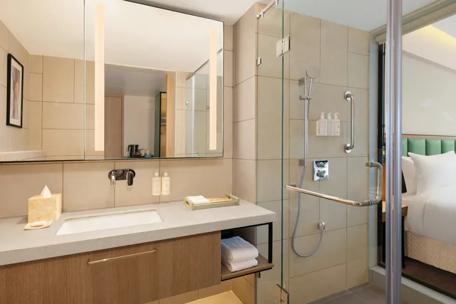 غرفة بسرير كينج بإطلالة على المدينة، Hilton Garden Inn Surat City Centre 4/4