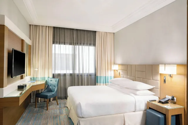غرفة كلاسيكية بسرير كينج، فور بوينتس باي شيراتون الفندقية(Four Points By Sheraton Makkah Al Naseem) 1/9