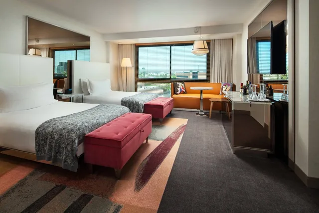 Guest Room, 2 Double Beds, Garden View, Terrace, Sls Hotel A Luxury Collection Hotel Beverly Hills 2/7
