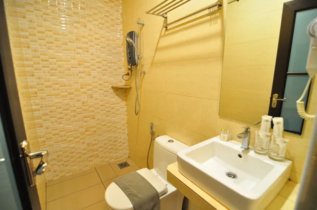 Executive, King Bed, 1 Million Hotel 4/6