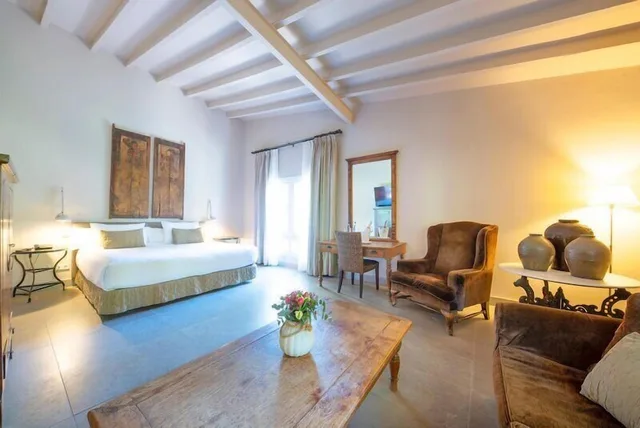 جناح جونيور سوبيريور بسرير كوين وسرير فردي، Port Huerto del Cura 19/20