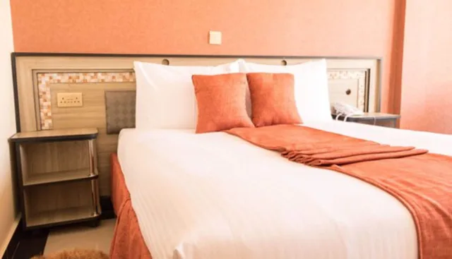 غرفة قياسية بسريرين منفصلين، Astorian Grand Hotel 3/4