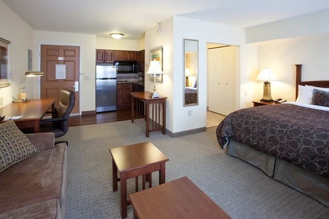 جناح استوديو بسرير كوين بمطبخ لذوي الإعاقة، Staybridge Suites Great Falls 2/4