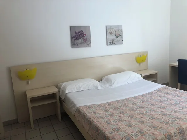 غرفة اقتصادية بسرير كوين، Hotel Sirenetta 1/1