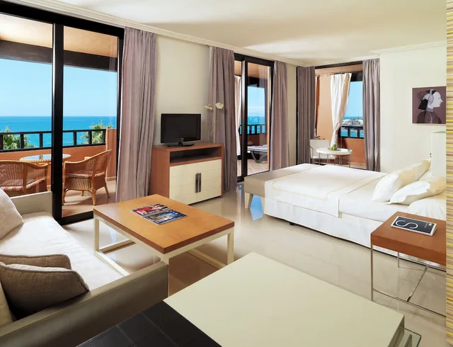 جناح جونيور بسرير كينج، H10 Costa Adeje Palace 2/10