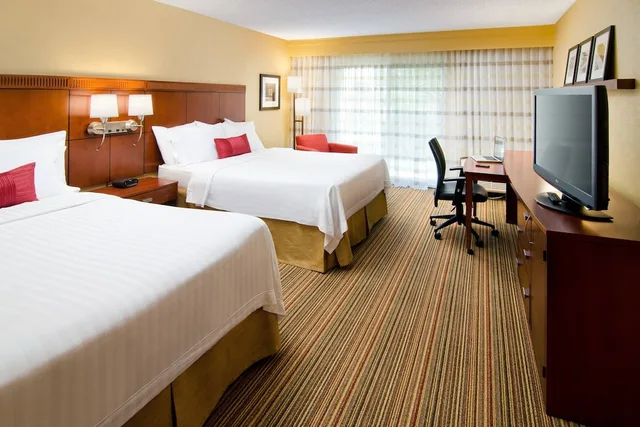 غرفة بسريرين مزدوجين لذوي الإعاقة، Courtyard Irvine John Wayne Airport Orange County 1/2