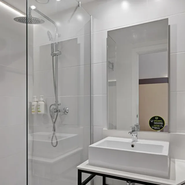 Room, Single, B&B HOTEL Girona 2 6/7