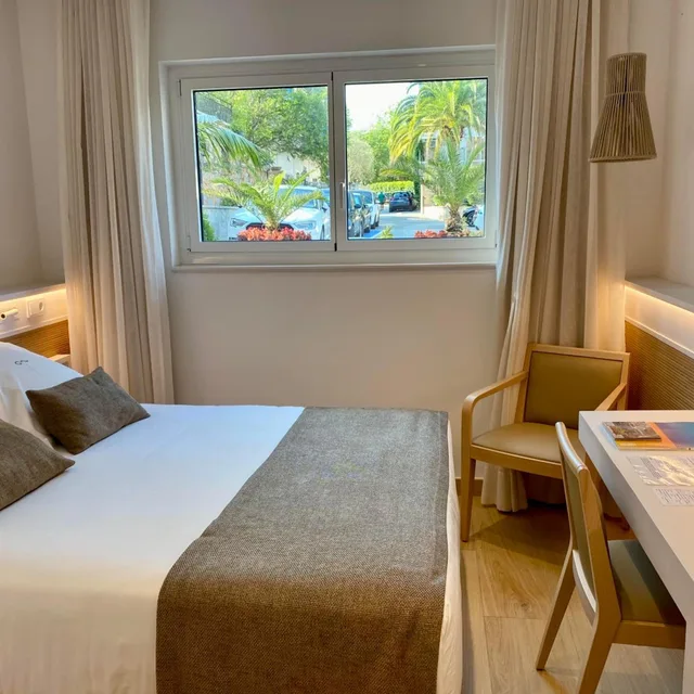 Room, Double Bed, Garden View, Main Floor، Costa Brava 2/7