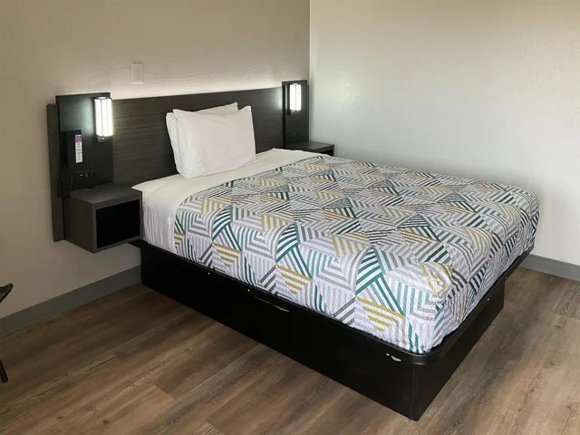 غرفة بسرير كوين لذوي الإعاقة، Motel6 Odessa 4/10