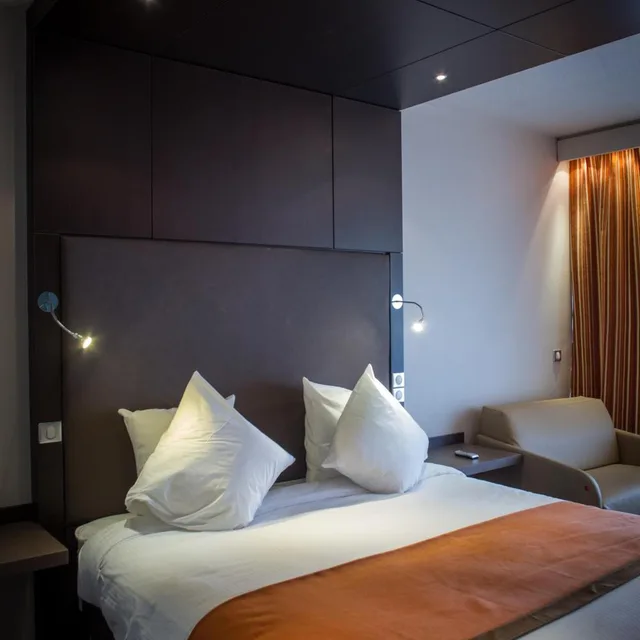 غرفة قياسية بسرير مزدوج، Hotel Spa Vatel 3/7