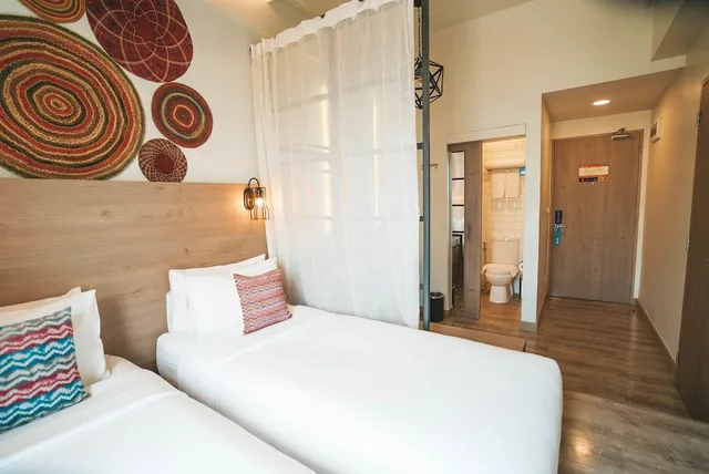 Duo, Deluxe, Twin Beds، Lub d Manila Makati 7/10