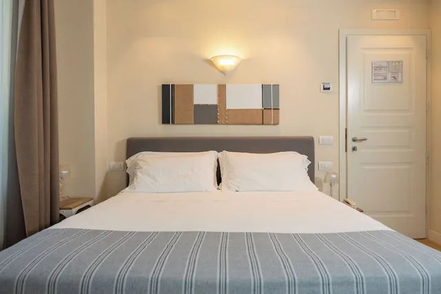 غرفة كلاسيكية مفردة بسرير مزدوج، Hotel 900 7/8