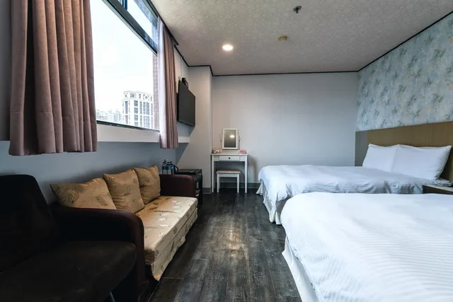 غرفة مريحة رباعية بسريرين كوين، Sofu Hotel 1/2