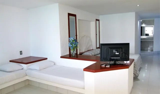 Standard, Sea View, Hotel Aristos Acapulco 3/6