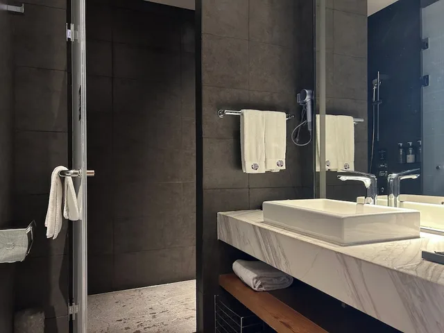 غرفة كومفورت بسريرين منفصلين بإطلالة على المدينة، Genpla Hotel Shenzhen Nanshan 5/5