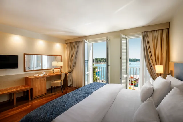 Superior, Double Bed, Sea View, Valamar Riviera Hotel & Residence 3/4