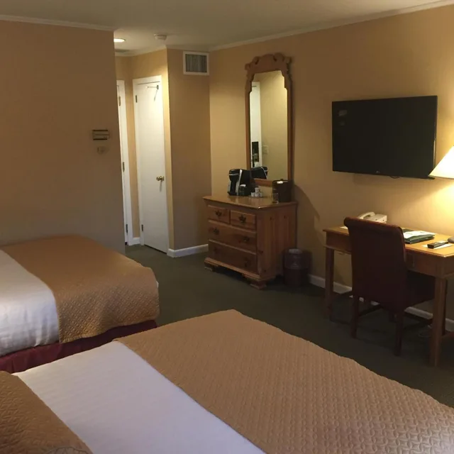 غرفة قياسية بسرير مزدوج أو سريرين منفصلين، Stoweflake Mountain Resort Spa 3/5